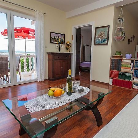 Apartments Villa Americana Jadranovo Phòng bức ảnh