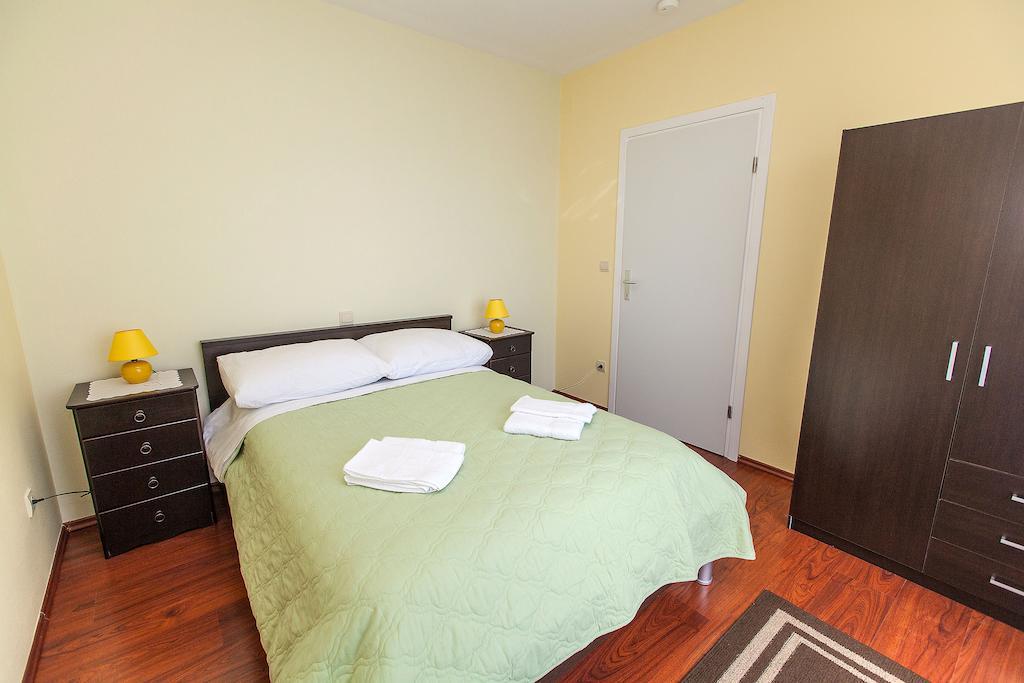 Apartments Villa Americana Jadranovo Phòng bức ảnh